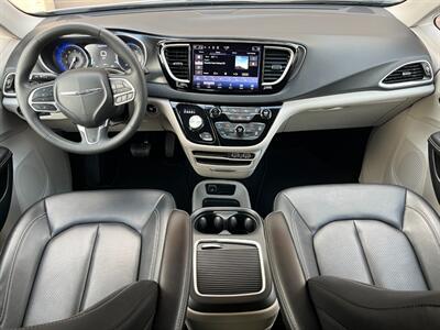 2024 Chrysler Pacifica Touring L   - Photo 5 - St. George, UT 84770-2625