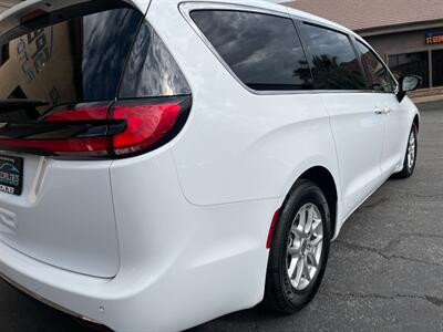 2024 Chrysler Pacifica Touring L   - Photo 24 - St. George, UT 84770-2625