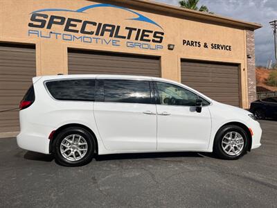 2024 Chrysler Pacifica Touring L   - Photo 6 - St. George, UT 84770-2625