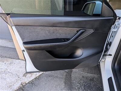 2022 Tesla Model Y Long Range   - Photo 18 - St. George, UT 84770-2625