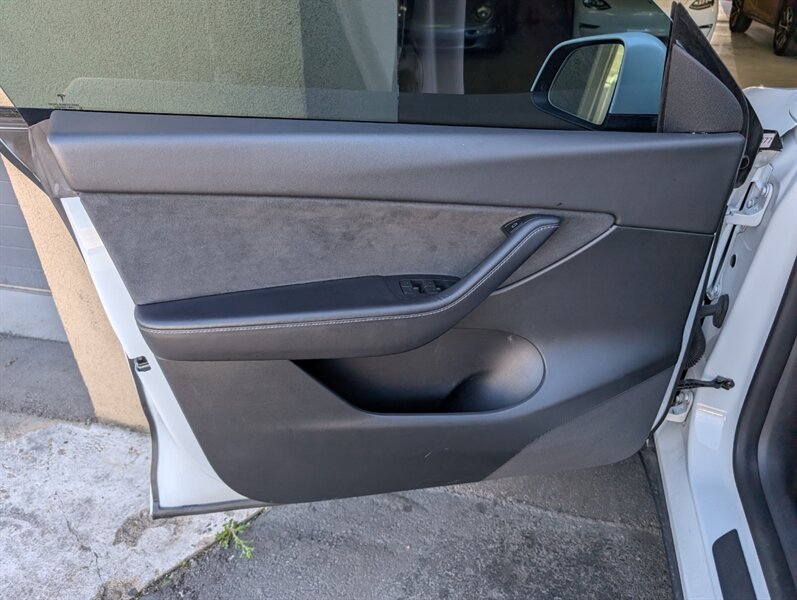 2022 Tesla Model Y Long Range - Photo 23 - Bountiful, UT 84010