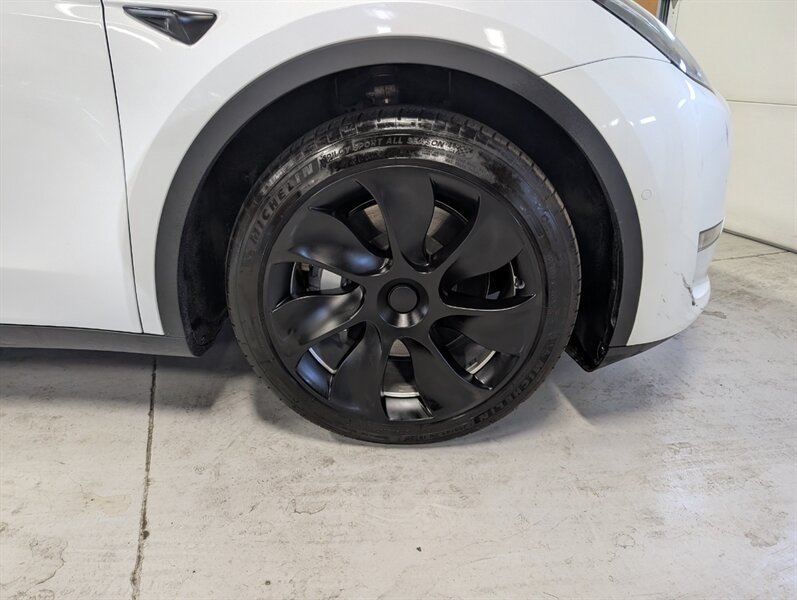 2022 Tesla Model Y Long Range - Photo 12 - Bountiful, UT 84010