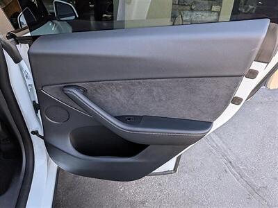 2022 Tesla Model Y Long Range   - Photo 27 - Bountiful, UT 84010