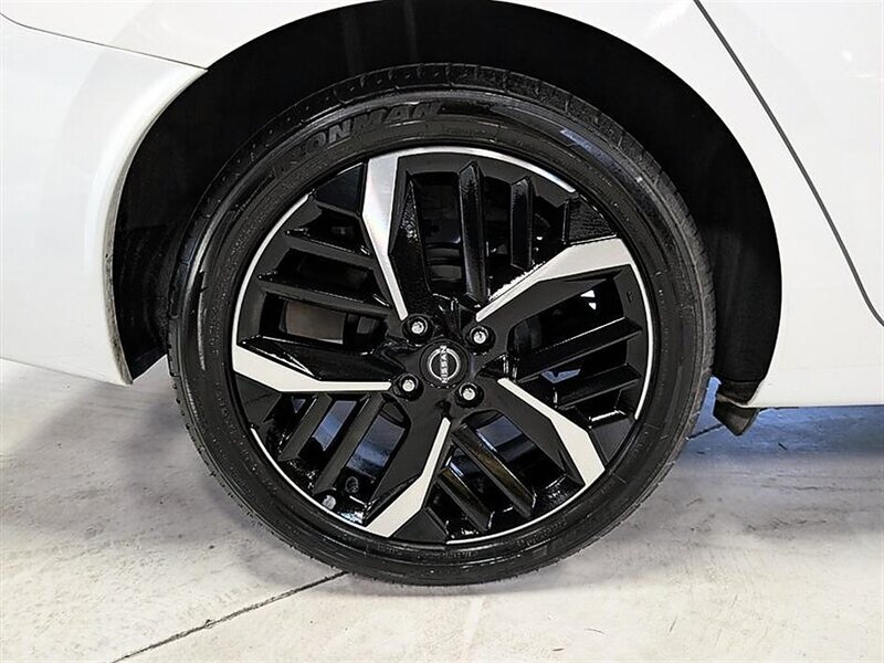 2025 Nissan Versa SR - Photo 13 - Bountiful, UT 84010