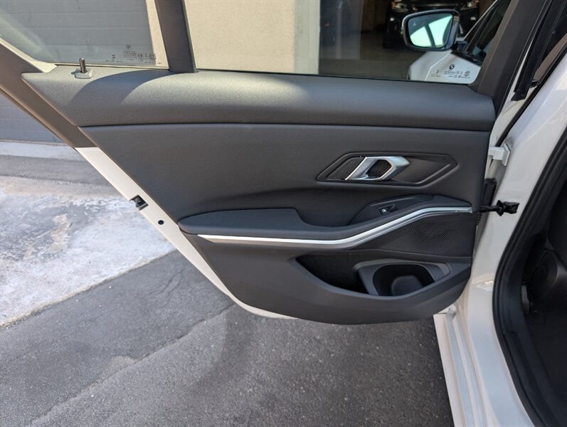 2026 BMW 330i xDrive - Photo 23 - Bountiful, UT 84010