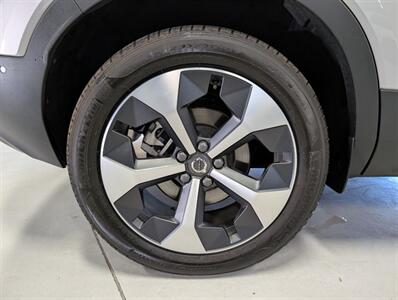 2025 Volvo XC40 Plus Dark Theme   - Photo 13 - Bountiful, UT 84010