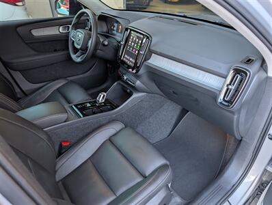 2025 Volvo XC40 Plus Dark Theme   - Photo 4 - Bountiful, UT 84010