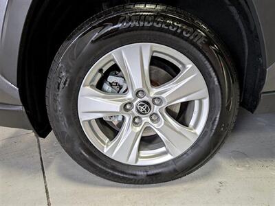 2021 Toyota RAV4 XLE   - Photo 15 - Bountiful, UT 84010