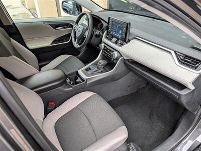 2021 Toyota RAV4 XLE   - Photo 4 - Bountiful, UT 84010