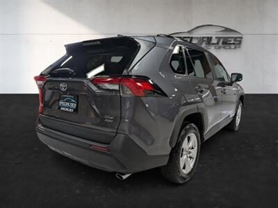 2021 Toyota RAV4 XLE   - Photo 10 - Bountiful, UT 84010