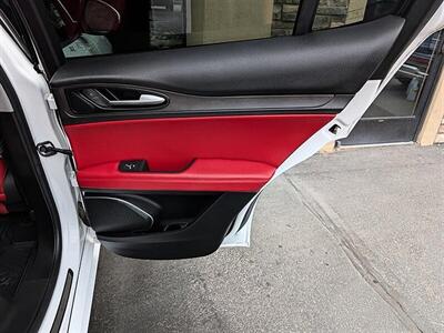 2020 Alfa Romeo Stelvio Ti Sport - Photo 28 - Bountiful, UT 84010