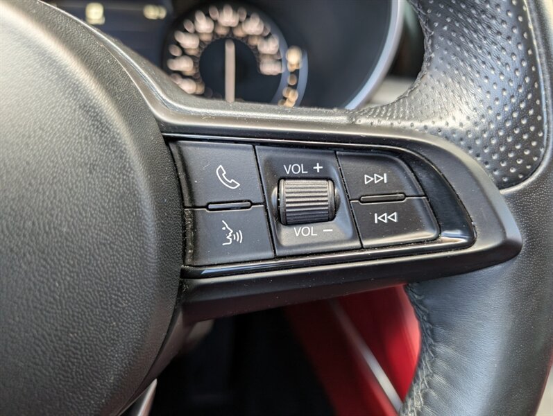2020 Alfa Romeo Stelvio Ti Sport - Photo 22 - Bountiful, UT 84010
