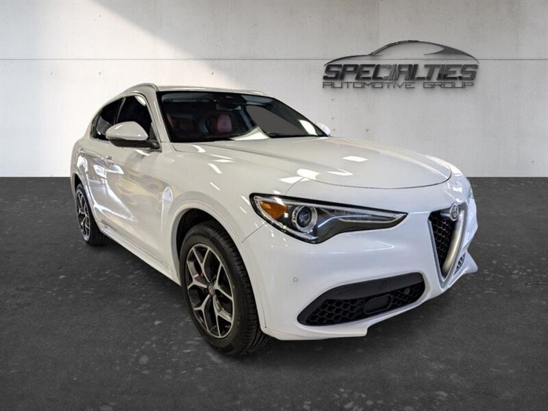 2020 Alfa Romeo Stelvio Ti AWD's photo