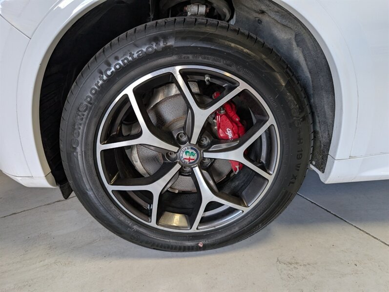 2020 Alfa Romeo Stelvio Ti Sport - Photo 15 - Bountiful, UT 84010