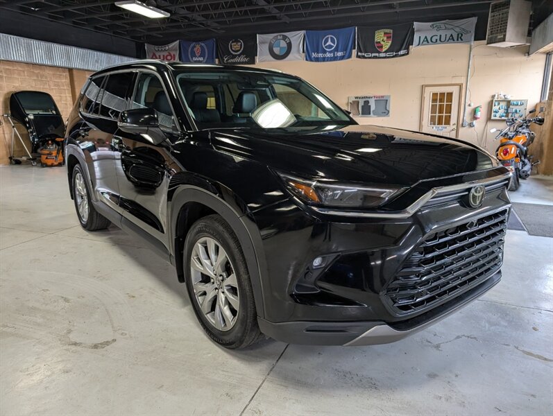 2024 Toyota Grand Highlander Limited   - Photo 1 - Bountiful, UT 84010