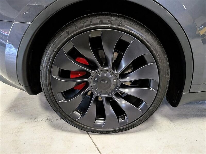 2023 Tesla Model Y Performance FSD Capable - Photo 13 - Bountiful, UT 84010