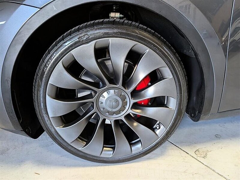 2023 Tesla Model Y Performance FSD Capable - Photo 15 - Bountiful, UT 84010