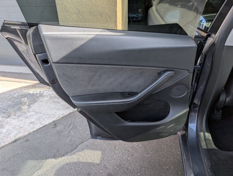 2023 Tesla Model Y Performance - Photo 23 - Bountiful, UT 84010