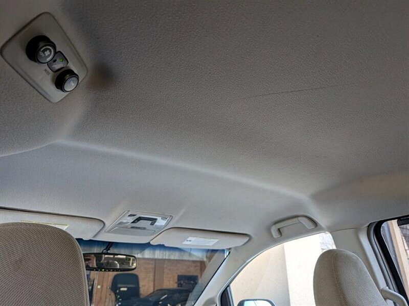 2011 Toyota Sienna LE 8-Passenger   - Photo 25 - Bountiful, UT 84010