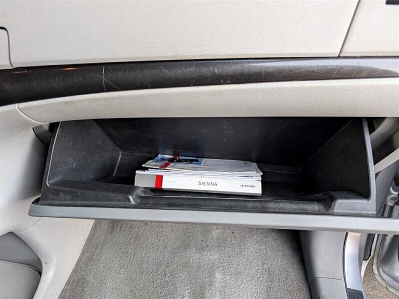 2011 Toyota Sienna LE 8-Passenger   - Photo 30 - Bountiful, UT 84010