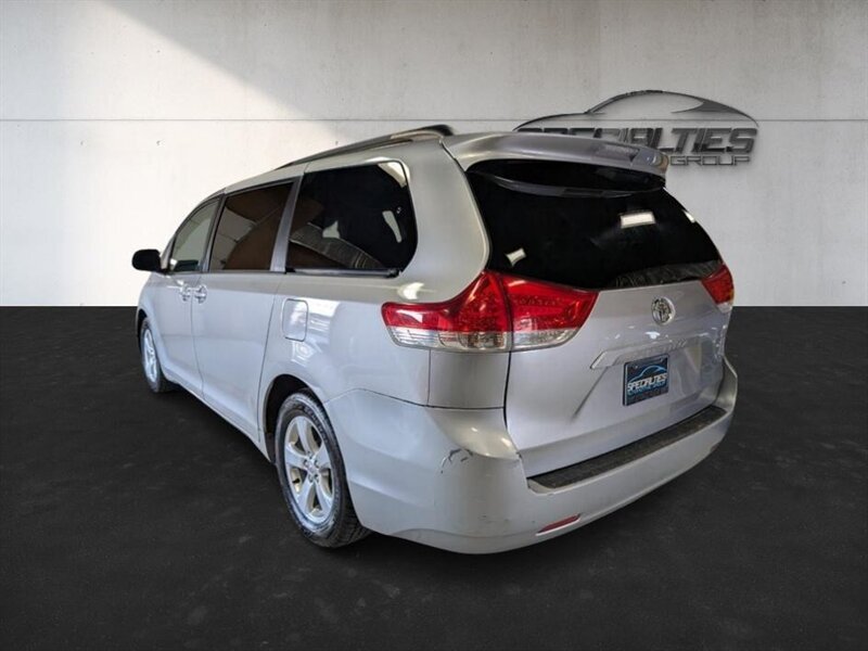 2011 Toyota Sienna LE 8-Passenger   - Photo 8 - Bountiful, UT 84010