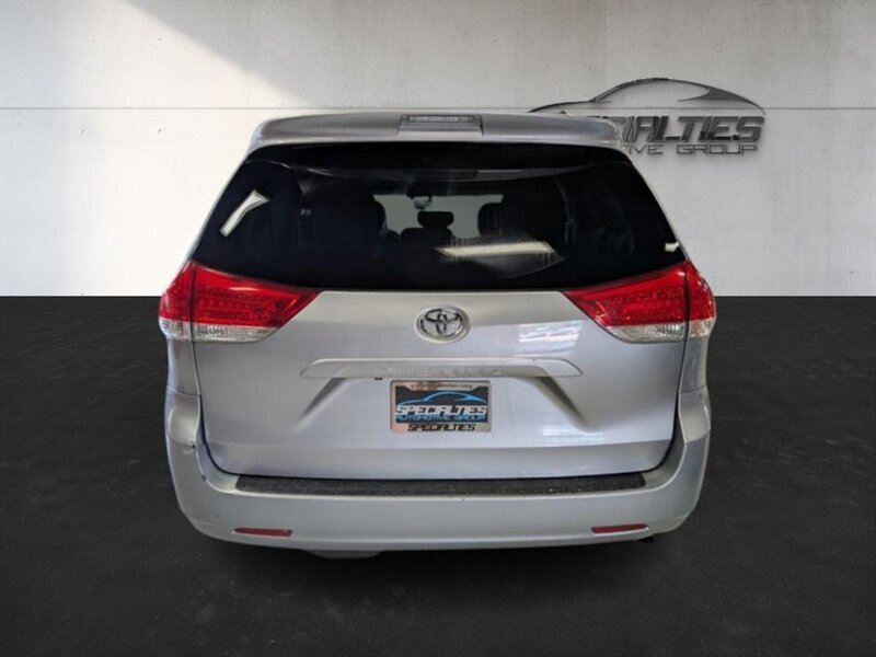 2011 Toyota Sienna LE 8-Passenger   - Photo 9 - Bountiful, UT 84010