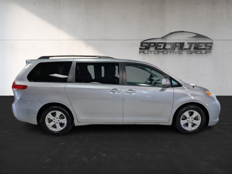 2011 Toyota Sienna LE 8-Passenger   - Photo 11 - Bountiful, UT 84010