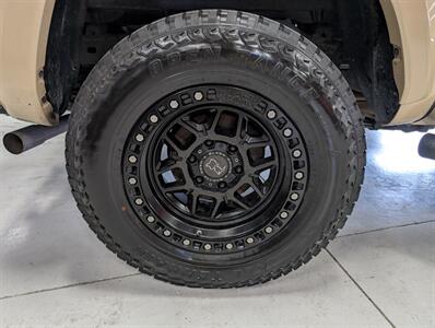 2020 Toyota Tacoma SR5 V6   - Photo 14 - Bountiful, UT 84010