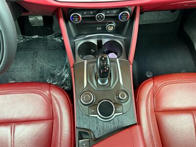 2019 Alfa Romeo Stelvio   - Photo 44 - St. George, UT 84770-2625