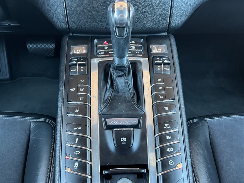 2017 Porsche Macan GTS - Photo 41 - St. George, UT 84770-2625