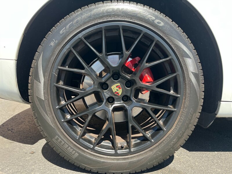 2017 Porsche Macan GTS - Photo 34 - St. George, UT 84770-2625
