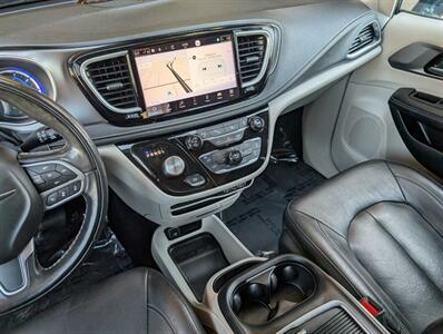 2022 Chrysler Pacifica Hybrid Touring L   - Photo 23 - Bountiful, UT 84010