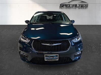2022 Chrysler Pacifica Hybrid Touring L   - Photo 6 - Bountiful, UT 84010