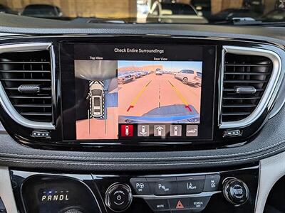 2022 Chrysler Pacifica Hybrid Touring L   - Photo 24 - Bountiful, UT 84010