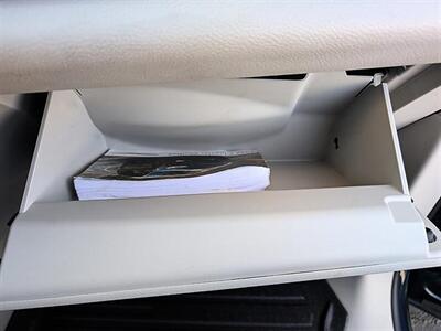 2022 Chrysler Pacifica Hybrid Touring L   - Photo 33 - Bountiful, UT 84010