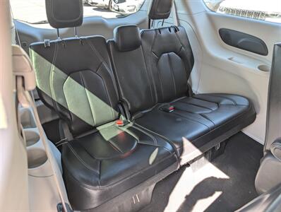 2022 Chrysler Pacifica Hybrid Touring L   - Photo 29 - Bountiful, UT 84010
