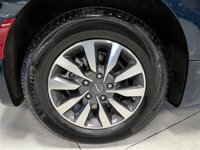 2022 Chrysler Pacifica Hybrid Touring L   - Photo 13 - Bountiful, UT 84010