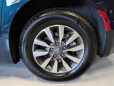 2022 Chrysler Pacifica Hybrid Touring L   - Photo 14 - Bountiful, UT 84010