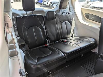2022 Chrysler Pacifica Hybrid Touring L   - Photo 30 - Bountiful, UT 84010