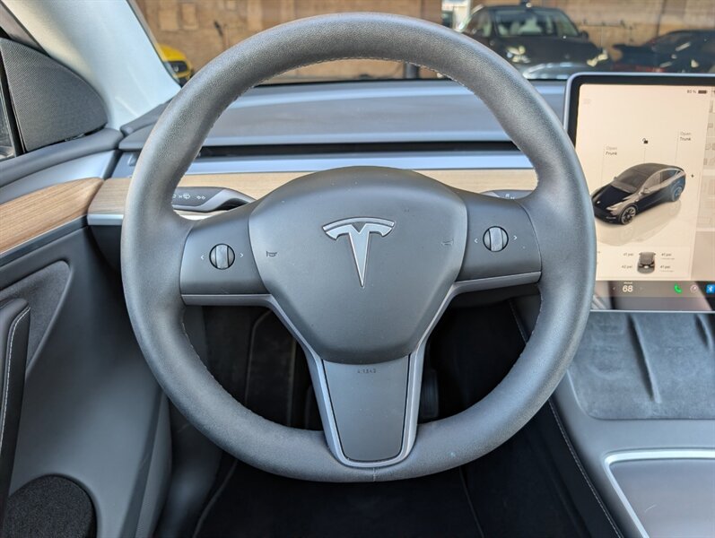 2023 Tesla Model Y Long Range FSD Capable w/ Acceleration Boost - Photo 19 - Bountiful, UT 84010