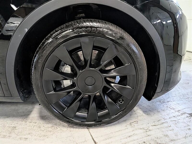 2023 Tesla Model Y Long Range FSD Capable w/ Acceleration Boost - Photo 12 - Bountiful, UT 84010