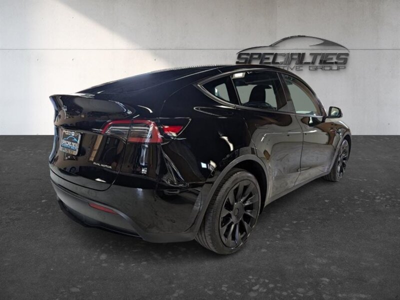 2023 Tesla Model Y Long Range FSD Capable w/ Acceleration Boost - Photo 10 - Bountiful, UT 84010