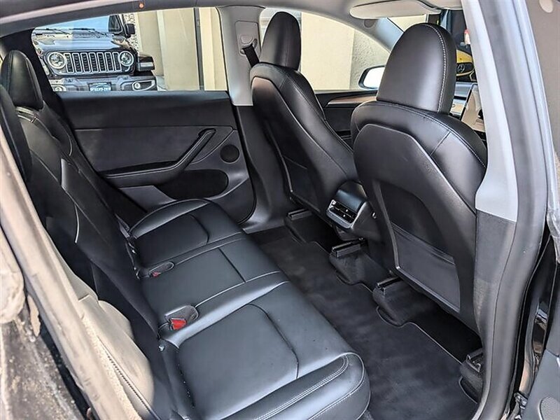 2023 Tesla Model Y Long Range FSD Capable w/ Acceleration Boost - Photo 28 - Bountiful, UT 84010