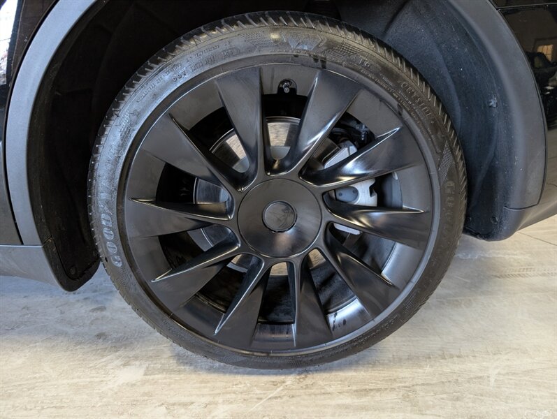 2023 Tesla Model Y Long Range FSD Capable w/ Acceleration Boost - Photo 14 - Bountiful, UT 84010