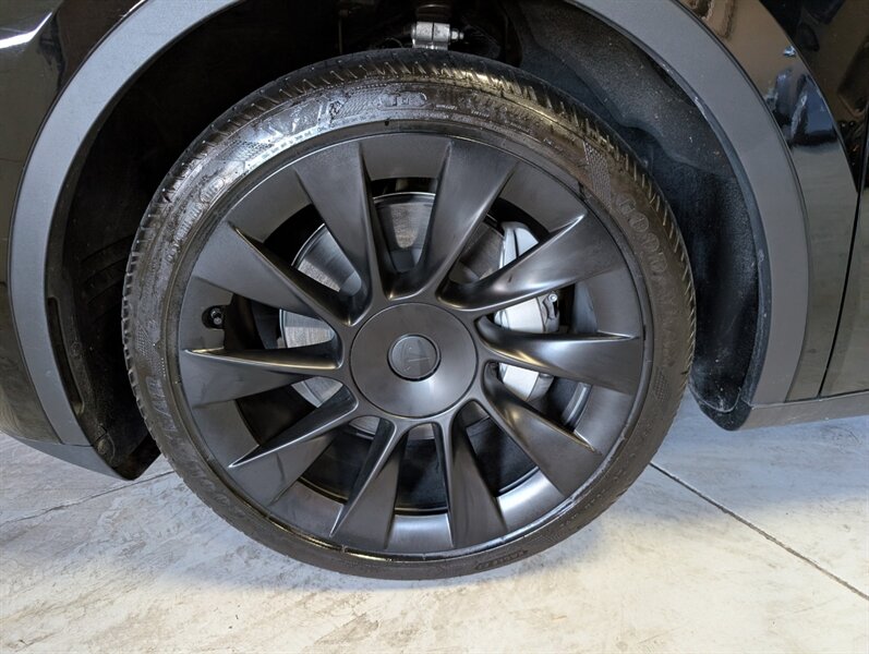 2023 Tesla Model Y Long Range FSD Capable w/ Acceleration Boost - Photo 15 - Bountiful, UT 84010