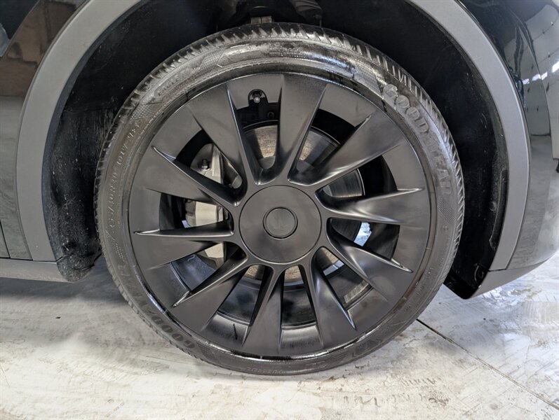 2023 Tesla Model Y Long Range FSD Capable w/ Acceleration Boost - Photo 12 - Bountiful, UT 84010