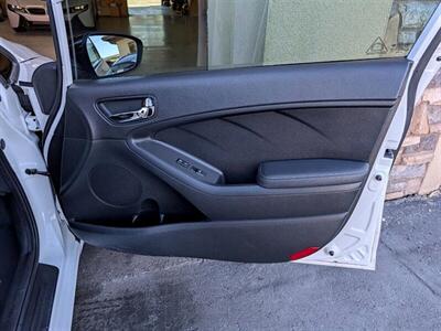 2017 Kia Forte5 SX   - Photo 27 - Bountiful, UT 84010