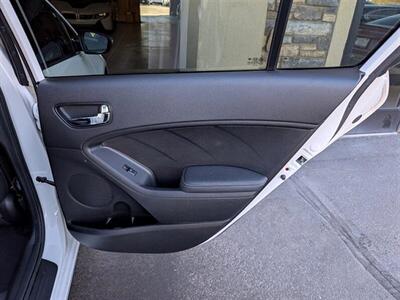 2017 Kia Forte5 SX   - Photo 25 - Bountiful, UT 84010