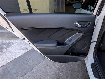 2017 Kia Forte5 SX   - Photo 23 - Bountiful, UT 84010