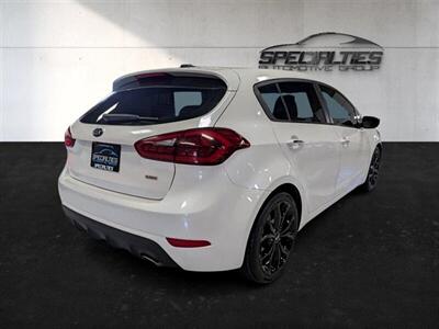 2017 Kia Forte5 SX   - Photo 10 - St. George, UT 84770-2625